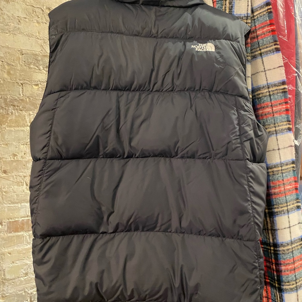 North face down vest size L